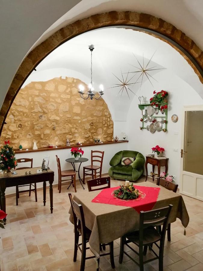 Bed and Breakfast Le Stanze Dell'Emiro Самбука-ди-Сицилия Экстерьер фото